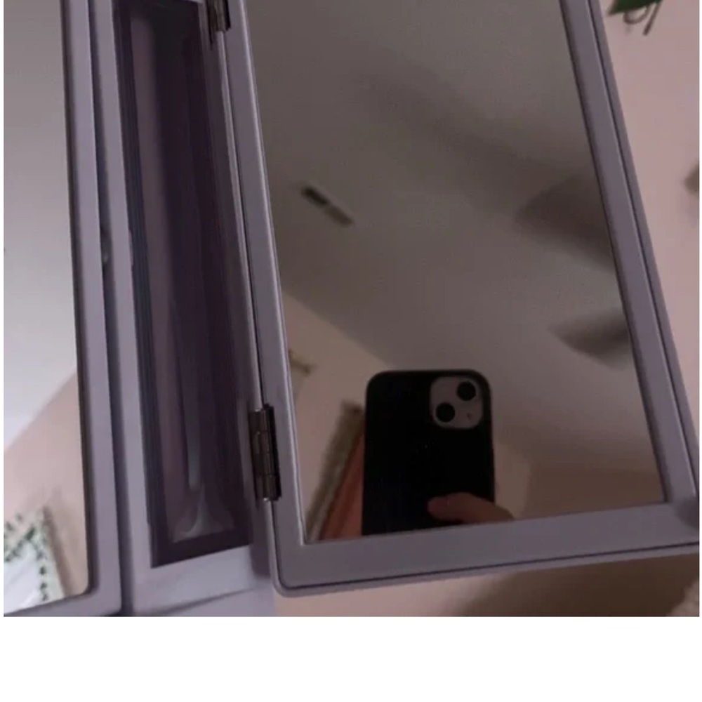 Jerdon Vanity Mirror - image 3